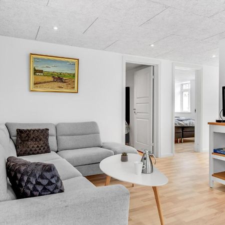 Pet Friendly Home In Hojer With Kitchen Экстерьер фото
