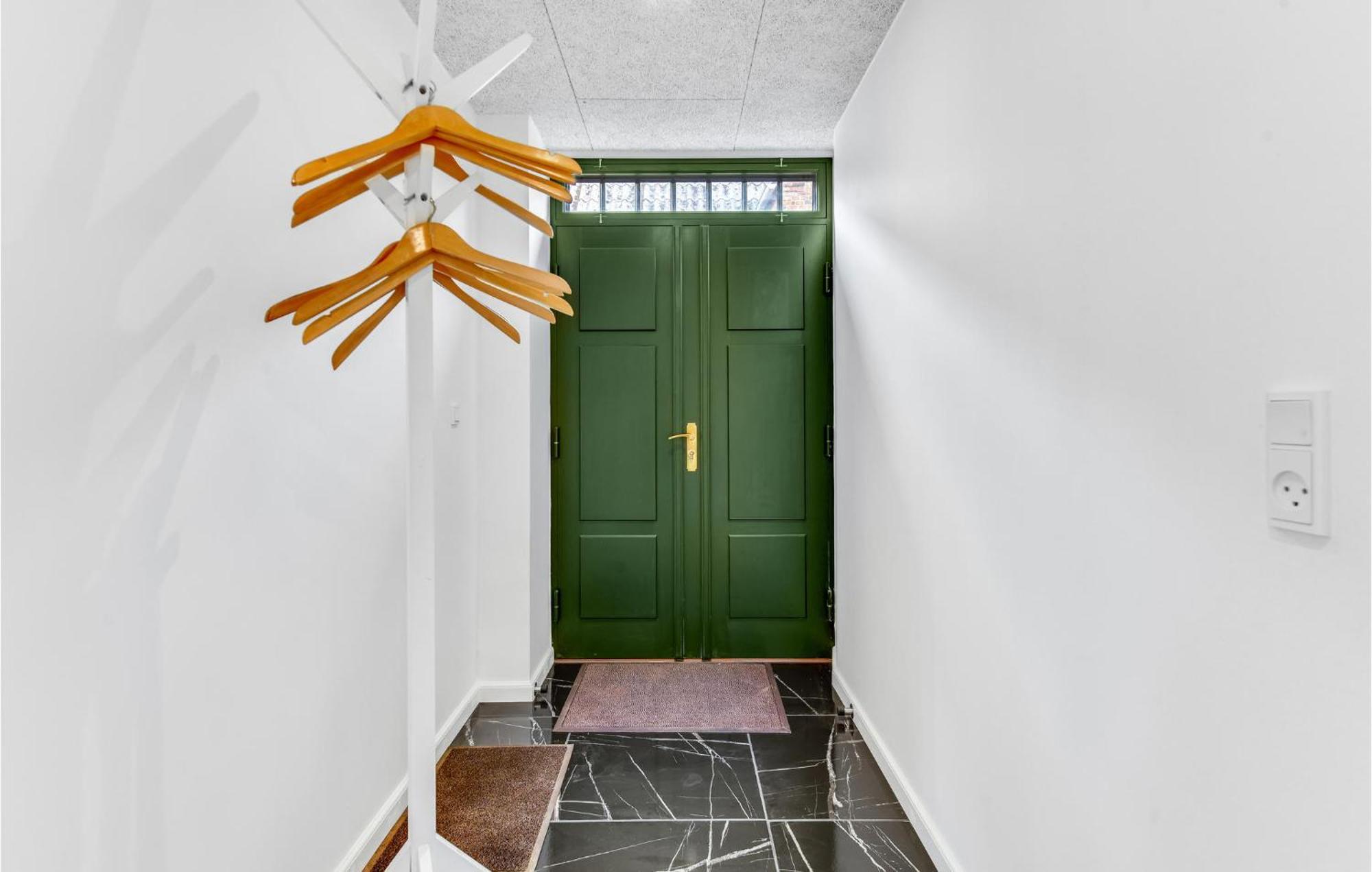 Pet Friendly Home In Hojer With Kitchen Экстерьер фото